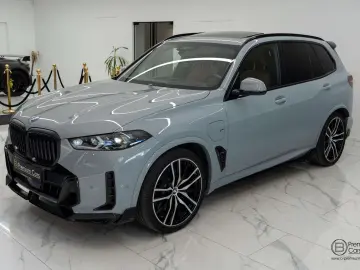 BMW X5 xDrive50e hybrid M-Performance bodykit! Pano