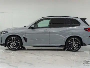 BMW X5 xDrive50e hybrid M-Performance bodykit! Pano