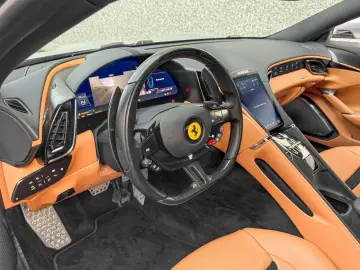 FERRARI Roma 20_ACC_CARBON_360 _MATRIX_ FULL