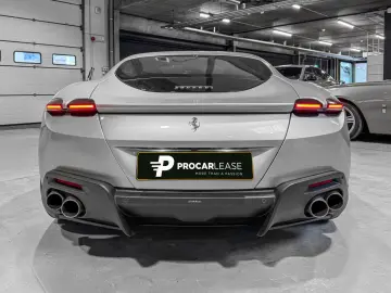 FERRARI Roma 20_ACC_CARBON_360 _MATRIX_ FULL