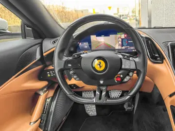 FERRARI Roma 20_ACC_CARBON_360 _MATRIX_ FULL