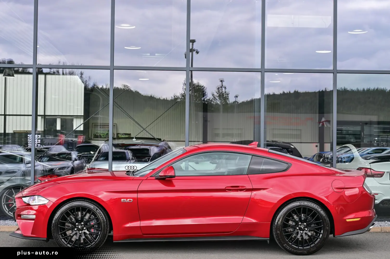 FORD Mustang în leasing operațional MOOV