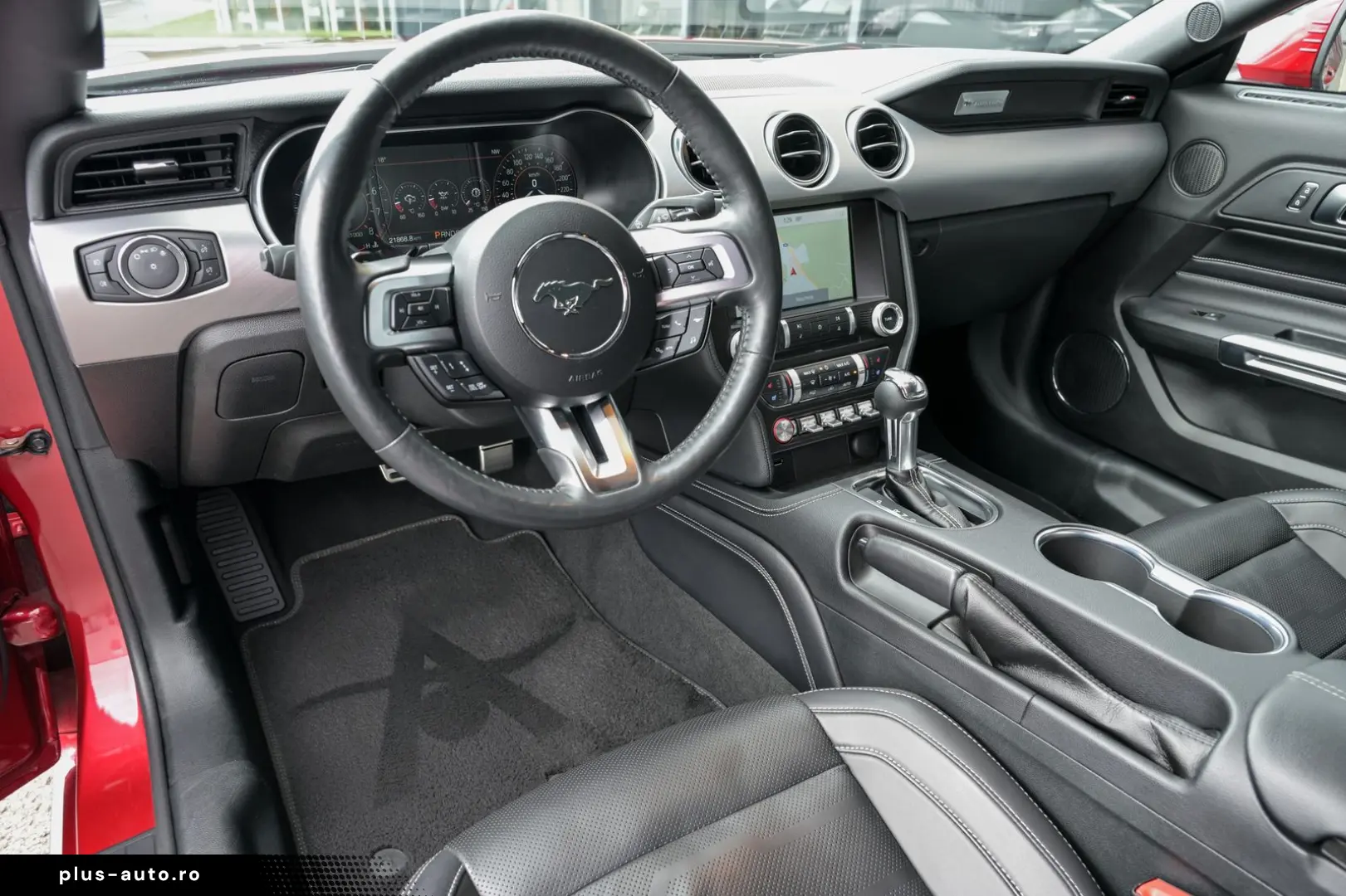 FORD Mustang în leasing operațional MOOV