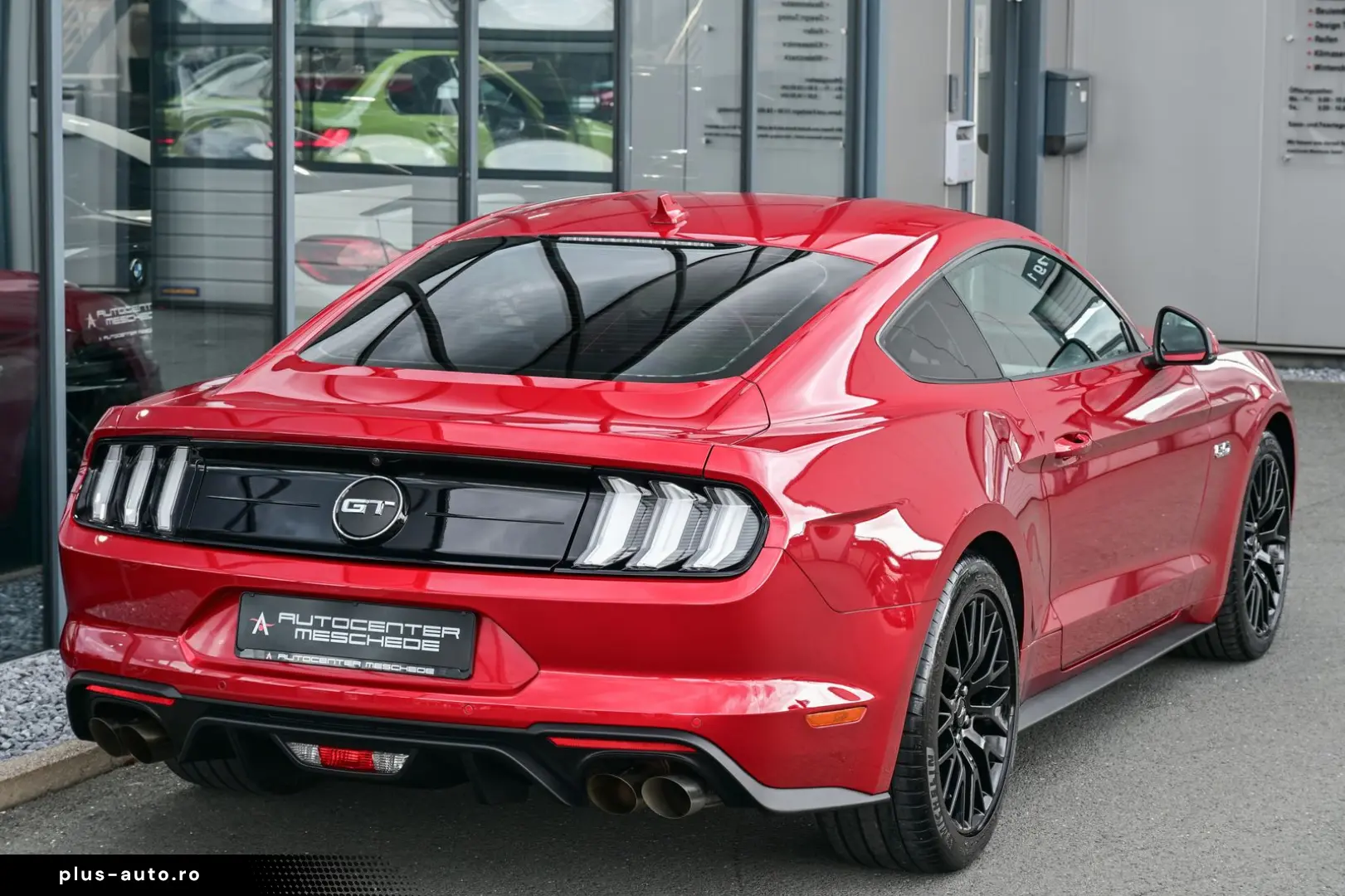 FORD Mustang în leasing operațional MOOV