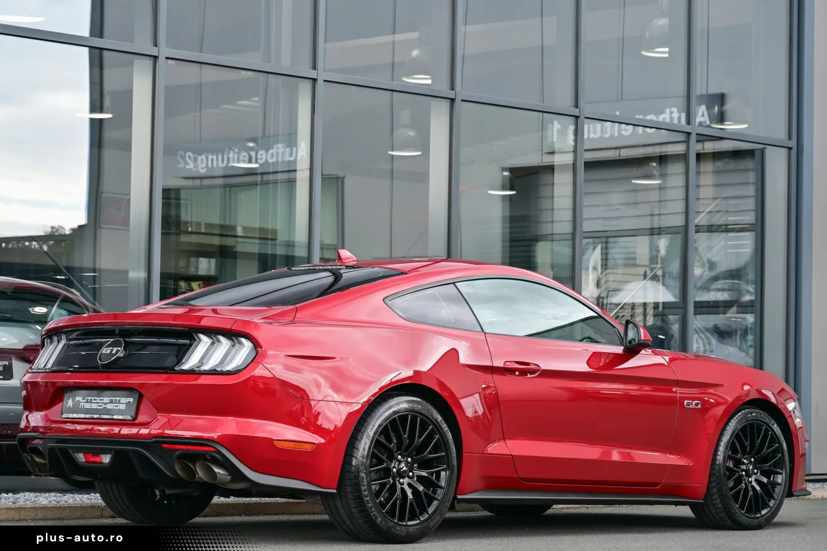 FORD Mustang în leasing operațional MOOV