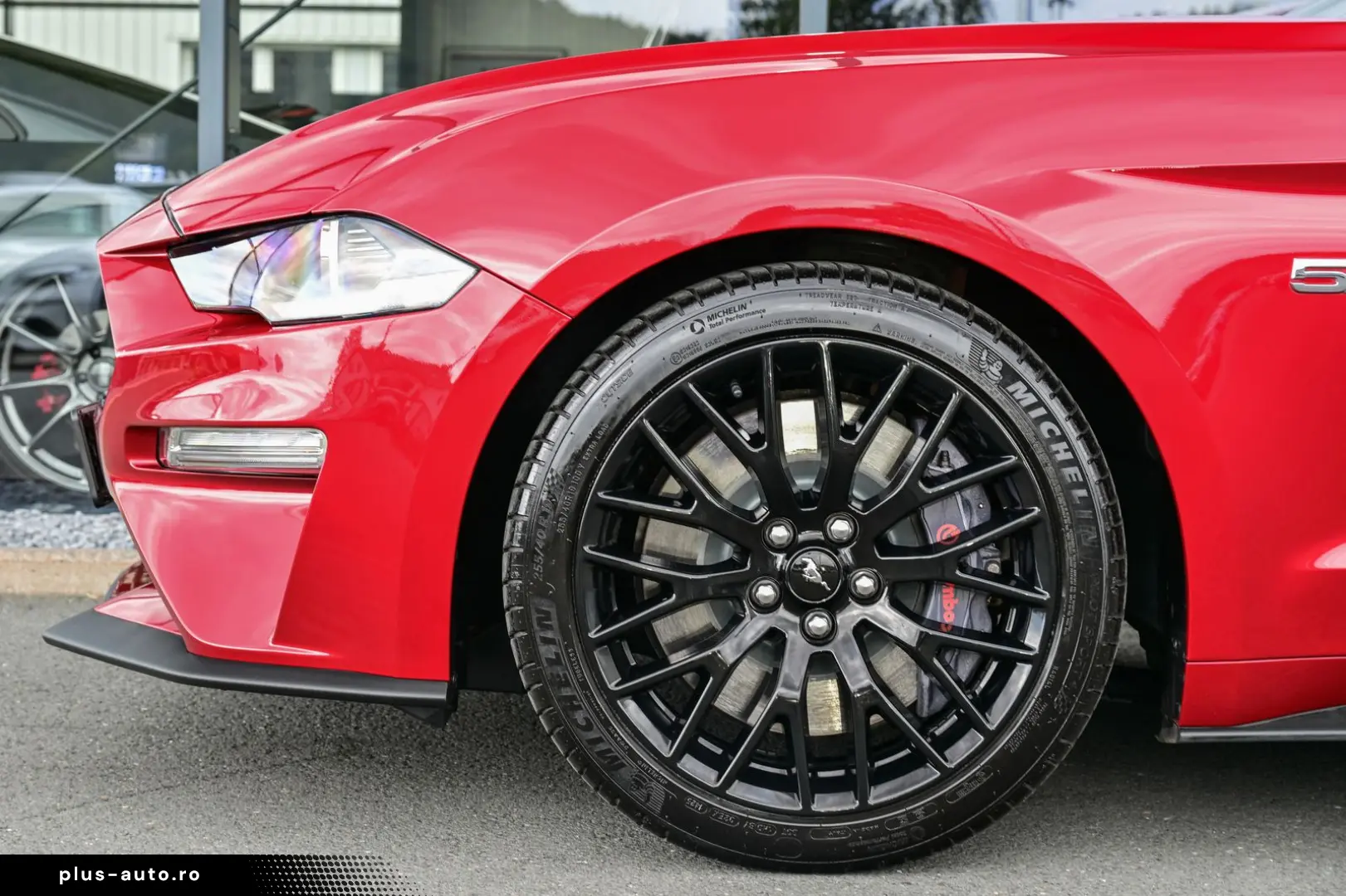 FORD Mustang în leasing operațional MOOV