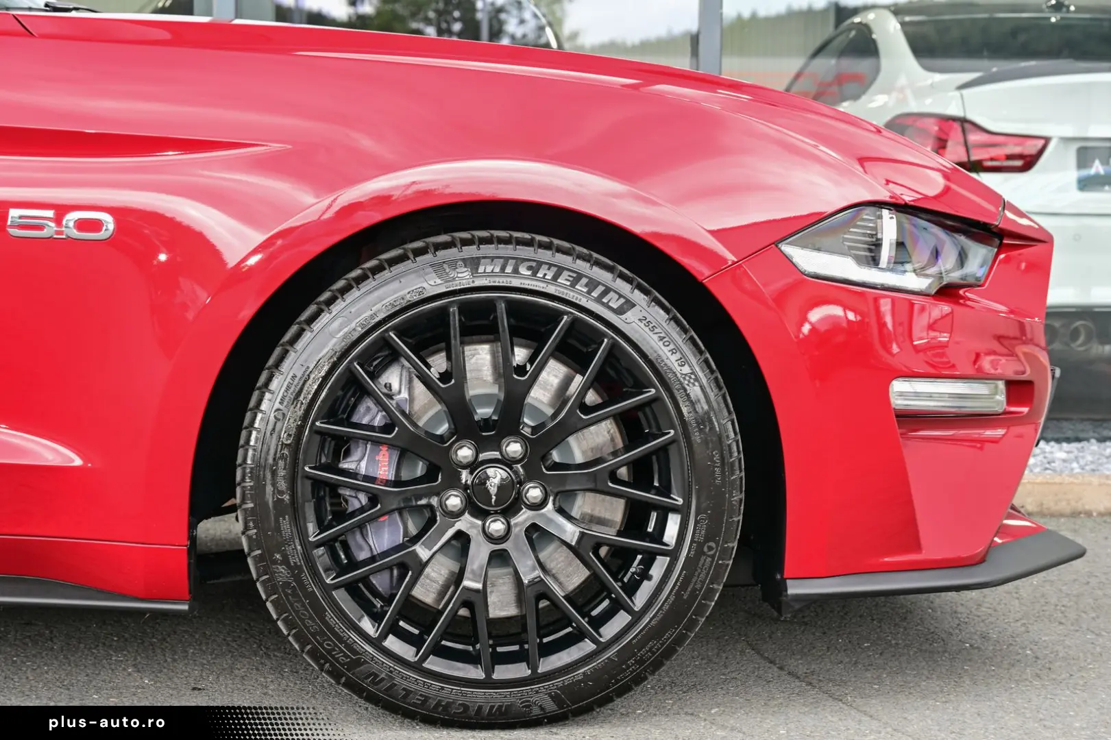 FORD Mustang în leasing operațional MOOV