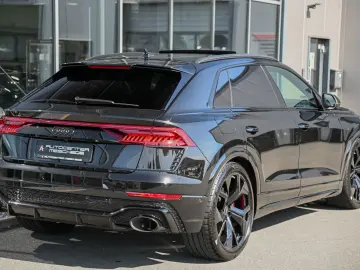 AUDI RSQ8 4.0 TFSI RS-Sitze  Dynamik-Paket plus  23