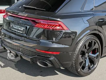 AUDI RSQ8 4.0 TFSI RS-Sitze  Dynamik-Paket plus  23