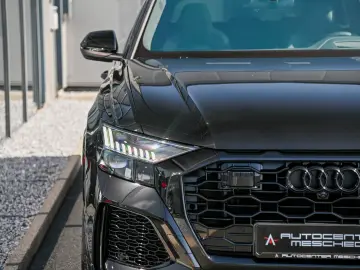 AUDI RSQ8 4.0 TFSI RS-Sitze  Dynamik-Paket plus  23