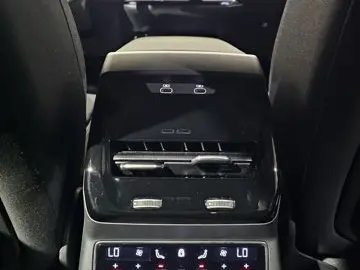 AUDI A6 Lim. TDI Matrix Beifahr.Kameras S.Sitz Neuesm