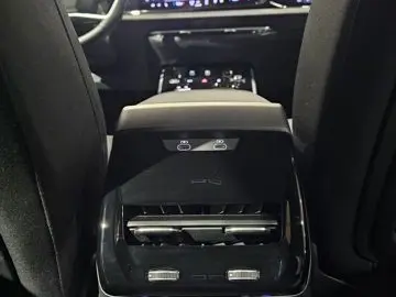 AUDI A6 Lim. TDI Matrix Beifahr.Kameras S.Sitz Neuesm