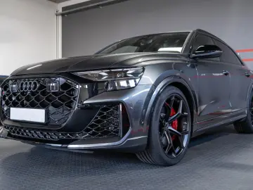 Audi RSQ8 4.0 TFSI performance quattro