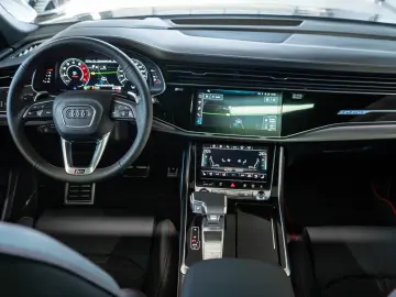Audi RSQ8 4.0 TFSI performance quattro