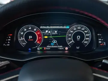 Audi RSQ8 4.0 TFSI performance quattro