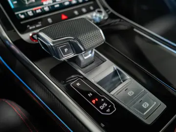 Audi RSQ8 4.0 TFSI performance quattro
