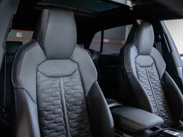 Audi RSQ8 4.0 TFSI performance quattro
