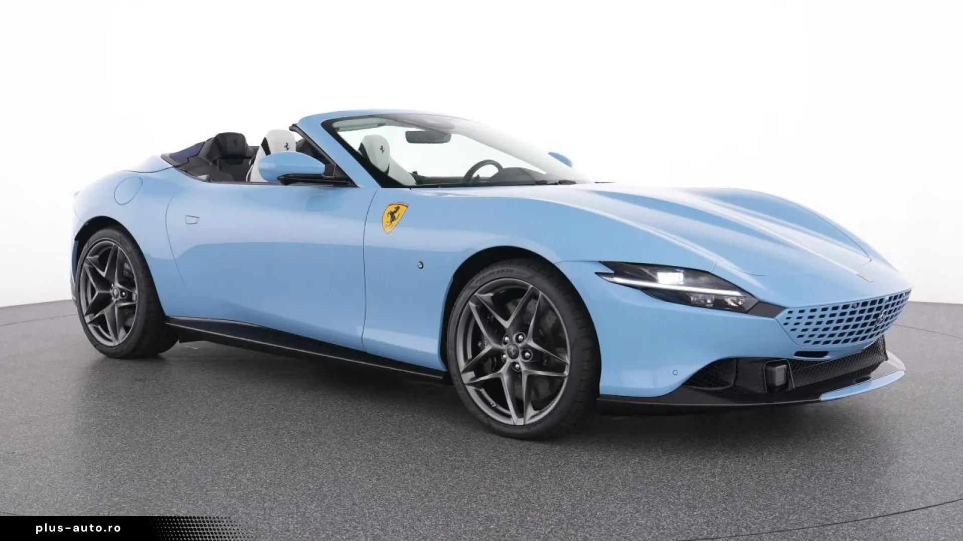 Ferrari Roma Spider Special-Color Azzuro La Plata
