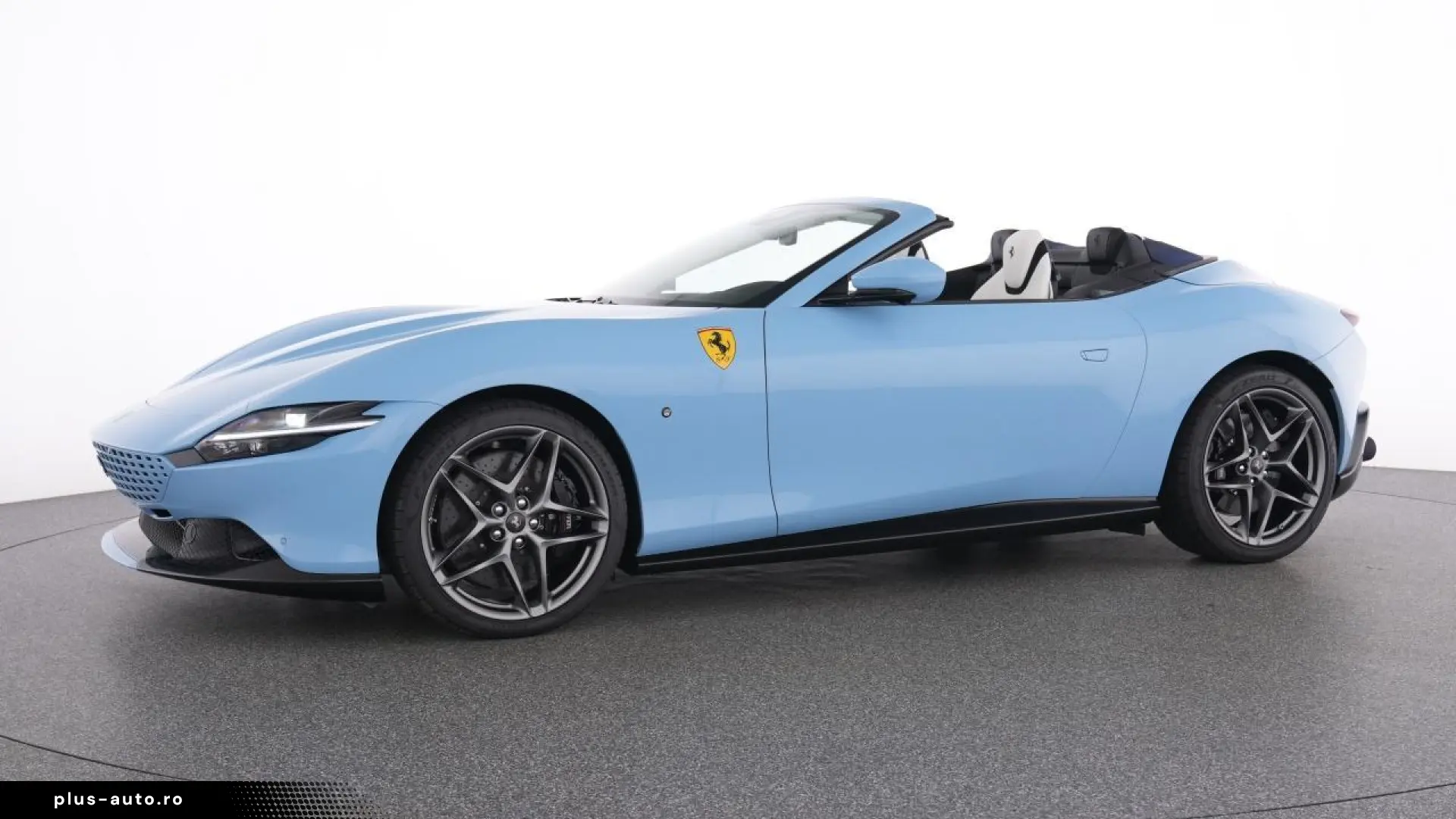 Ferrari Roma Spider Special-Color Azzuro La Plata