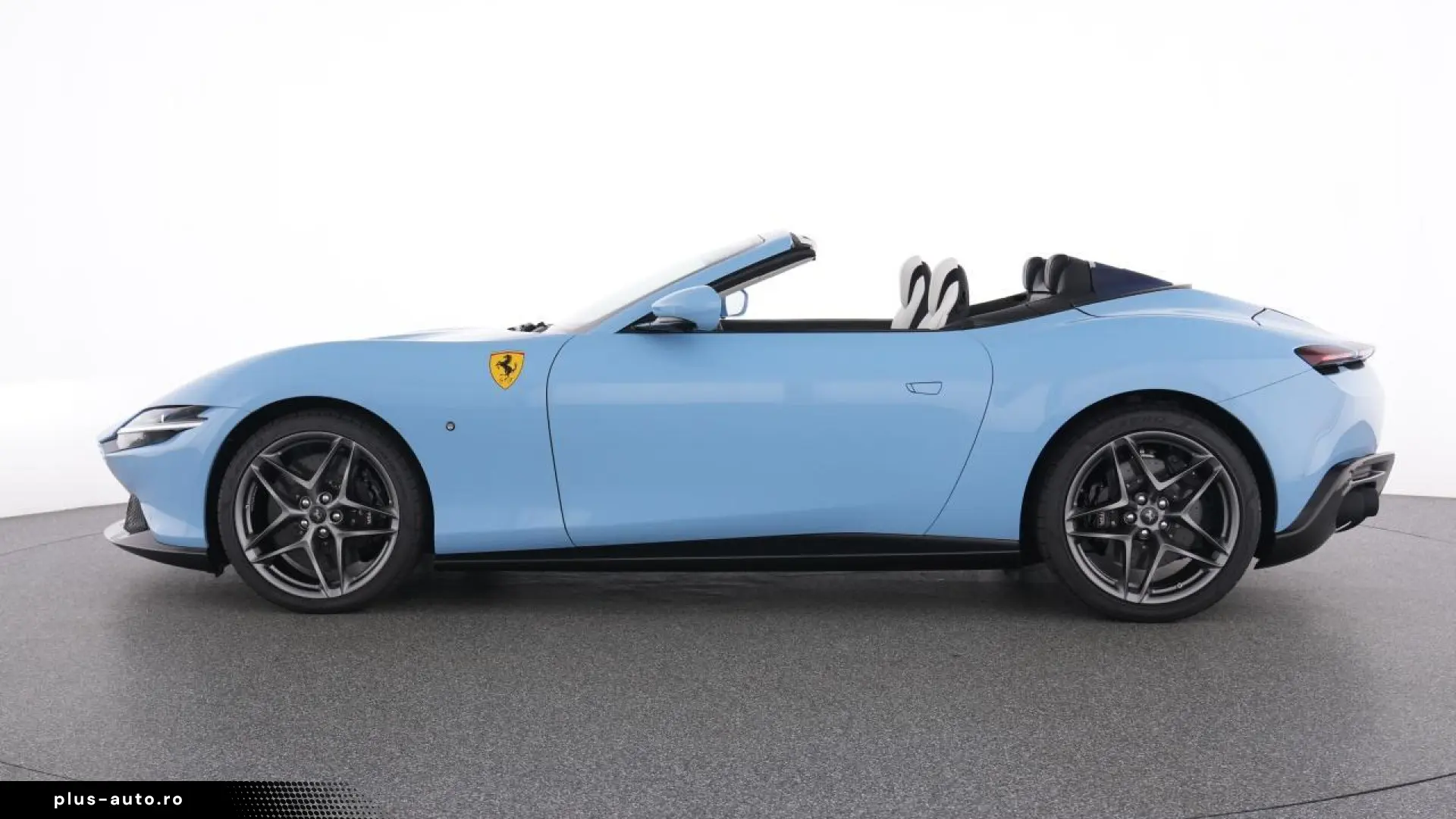 Ferrari Roma Spider Special-Color Azzuro La Plata