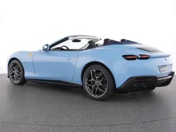 Ferrari Roma Spider Special-Color Azzuro La Plata