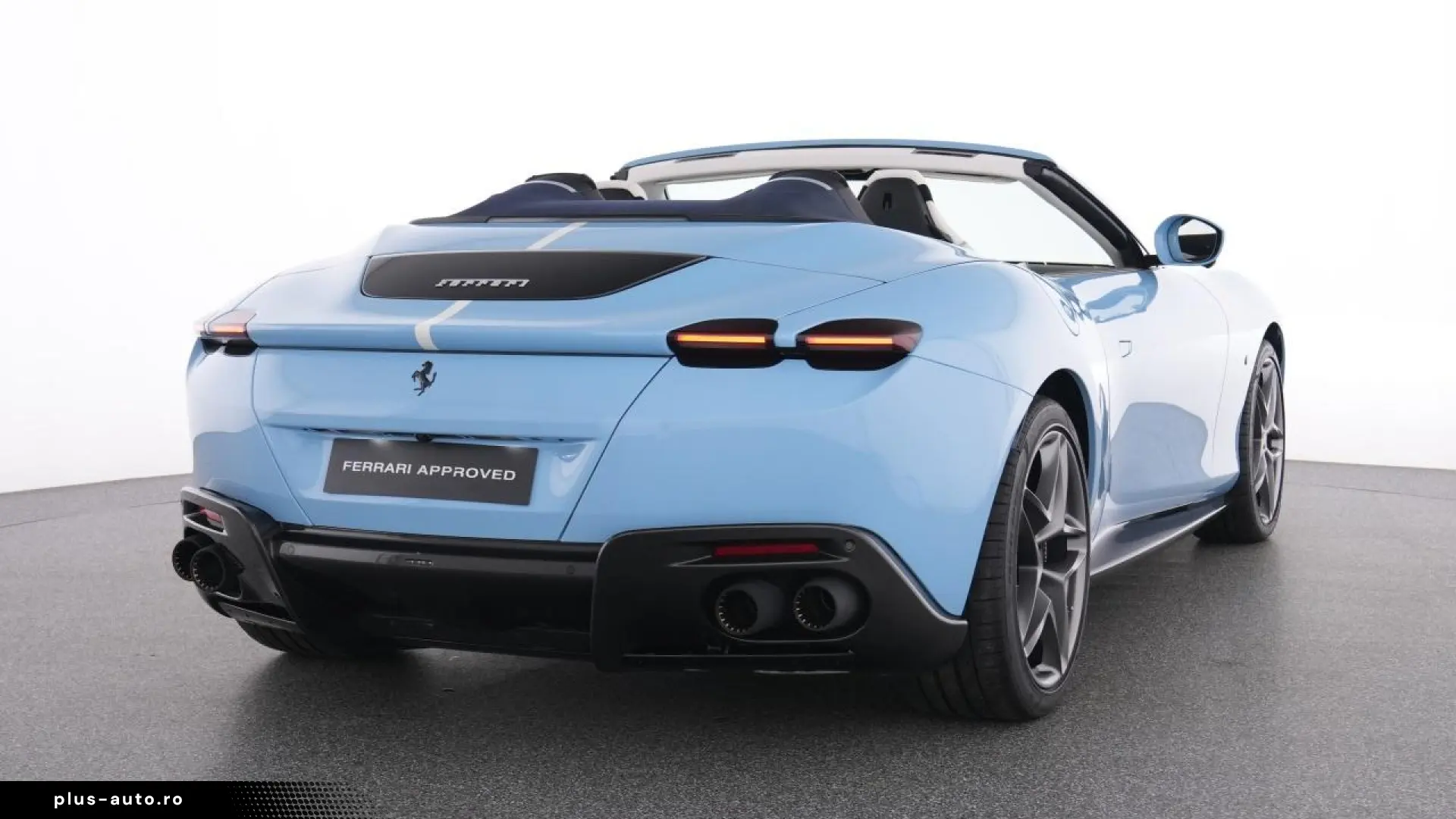 Ferrari Roma Spider Special-Color Azzuro La Plata