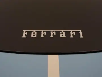 Ferrari Roma Spider Special-Color Azzuro La Plata