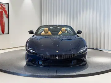 Ferrari Roma Spider