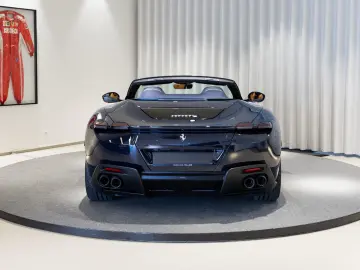 Ferrari Roma Spider