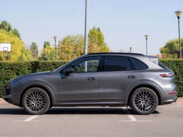 Porsche Cayenne S - Panoramic - ACC - 360 - TV