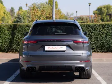 Porsche Cayenne S - Panoramic - ACC - 360 - TV