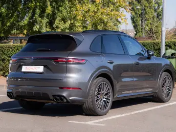 Porsche Cayenne S - Panoramic - ACC - 360 - TV