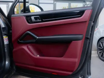Porsche Cayenne S - Panoramic - ACC - 360 - TV