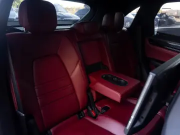 Porsche Cayenne S - Panoramic - ACC - 360 - TV
