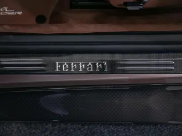Ferrari Roma Spider 3.9 V8