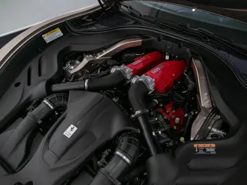 Ferrari Roma Spider 3.9 V8