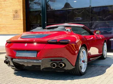 Ferrari Roma Spider CARBON