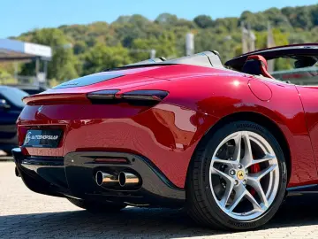 Ferrari Roma Spider CARBON