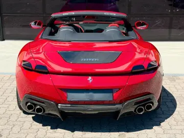 Ferrari Roma Spider CARBON