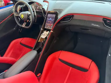Ferrari Roma Spider CARBON