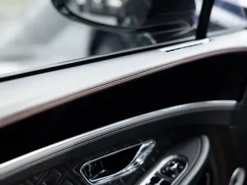 BENTLEY Continental GTC 4.0 V8   Mulliner   Red Roof   B