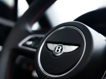 BENTLEY Continental GTC 4.0 V8   Mulliner   Red Roof   B