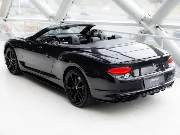 BENTLEY Continental GTC 4.0 V8   Mulliner   Red Roof   B