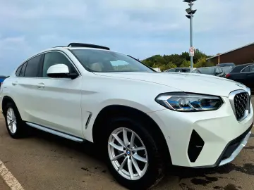 BMW X4 xDrive 20d Navi Laser Pano Leder SHZ Cam-PDC
