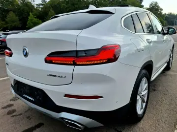 BMW X4 xDrive 20d Navi Laser Pano Leder SHZ Cam-PDC