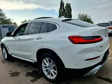 BMW X4 xDrive 20d Navi Laser Pano Leder SHZ Cam-PDC