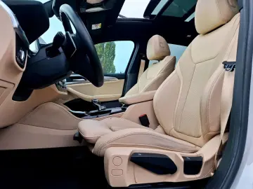 BMW X4 xDrive 20d Navi Laser Pano Leder SHZ Cam-PDC