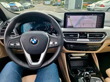 BMW X4 xDrive 20d Navi Laser Pano Leder SHZ Cam-PDC