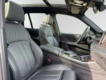 BMW X5 xDrive40i M Sport AHK Pano DAProf. Standhzg.