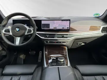 BMW X5 xDrive40i M Sport AHK Pano DAProf. Standhzg.